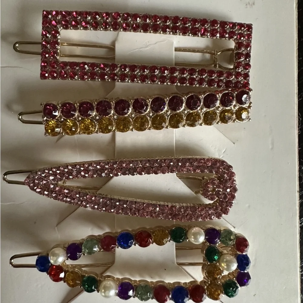 🆕 Zara Rhinestone Barrettes
